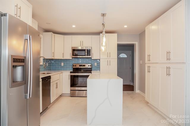 Building Photo - 1501 Tyvola Rd