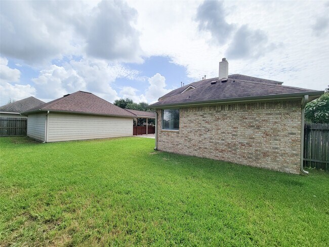 Building Photo - 17715 Laguna Trail Dr