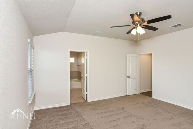 Building Photo - 6839 Encore Oaks