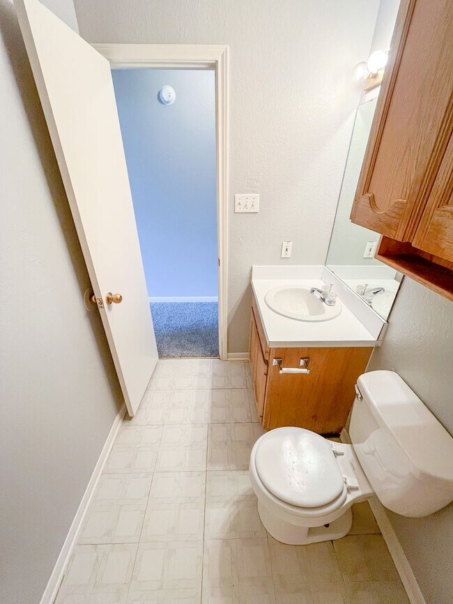 Building Photo - 1707 Windward Dr