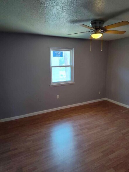 Building Photo - 6822 W Coronet Ct