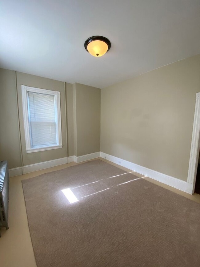 Building Photo - Large Victorian House in Lancaster City wi...