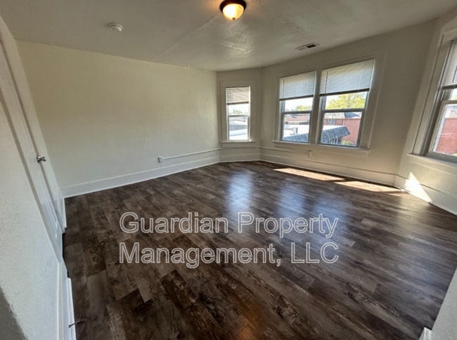 Building Photo - 108 N Buchanan St