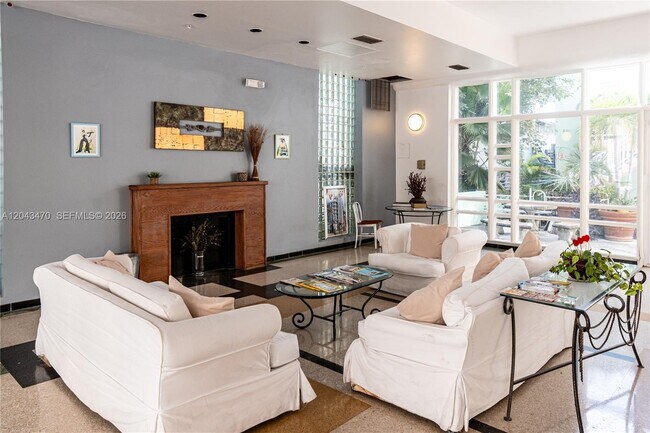 Building Photo - 1460 Ocean Dr