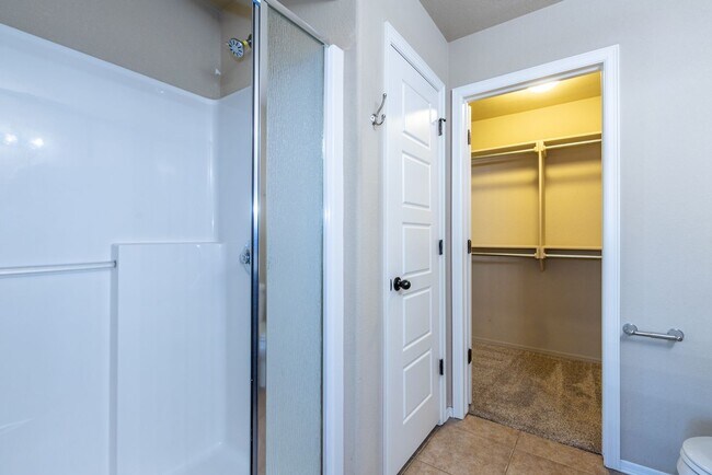 Building Photo - 3 Bed | 2 Bath in Owasso!