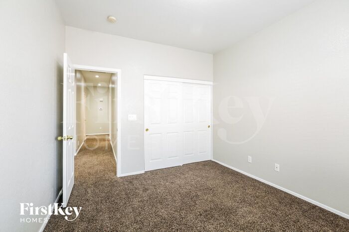 Building Photo - 5898 Swan Point Pl