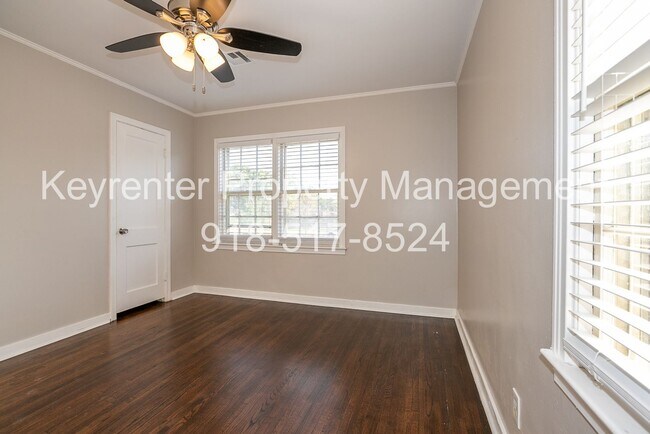 Building Photo - 1502 N Columbia Ave