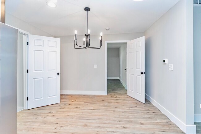 Building Photo - 1218 1st Ave