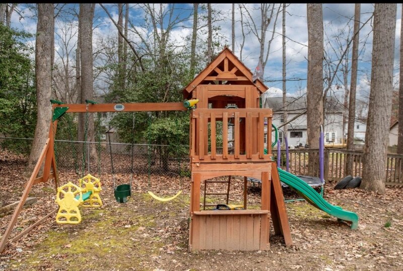 Building Photo - 1028 Isabella Dr