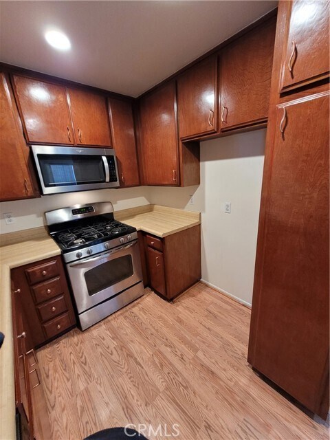 Building Photo - 4110 Elm Ave