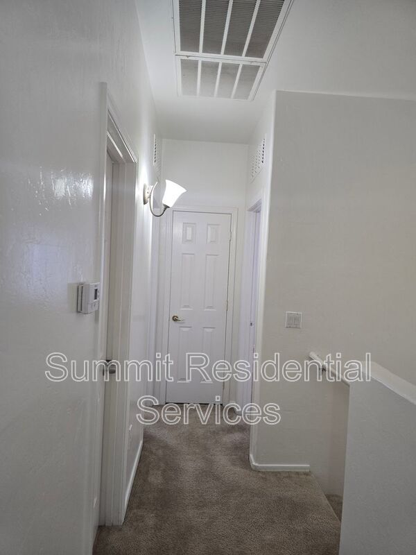 Building Photo - 3569 Drexel Manor Stra