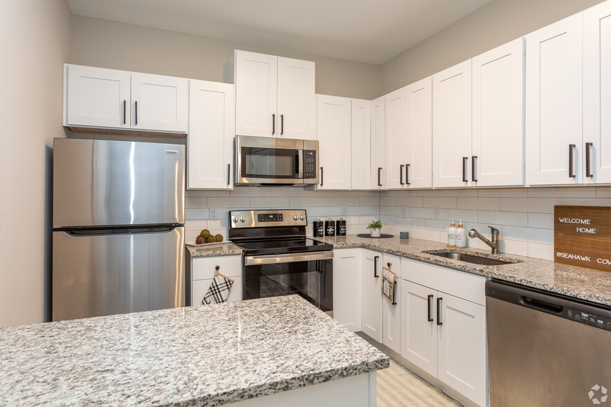 SHC- 3x3 Deluxe Kitchen 2 - Seahawk Cove