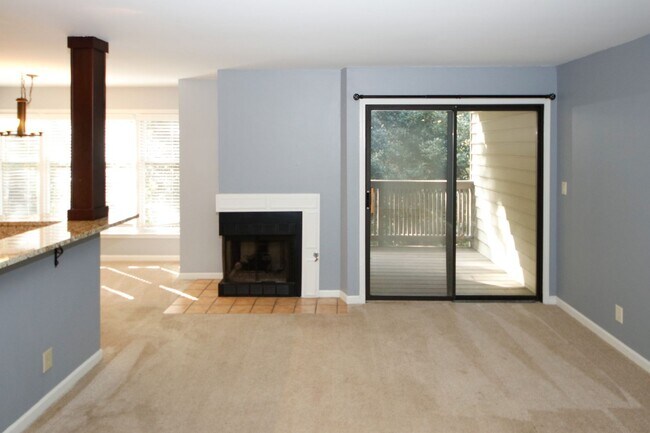 Building Photo - Secluded Community Near The Perimeter Mall