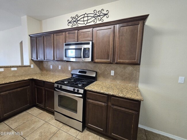 Building Photo - 14275 Ranier Point Dr