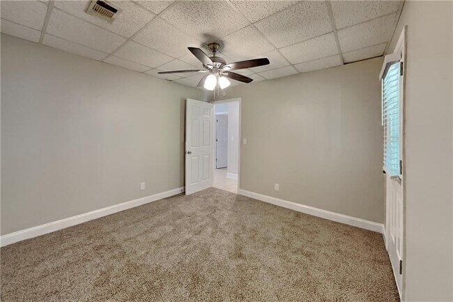 Building Photo - 3820 Pheasant Run Trce