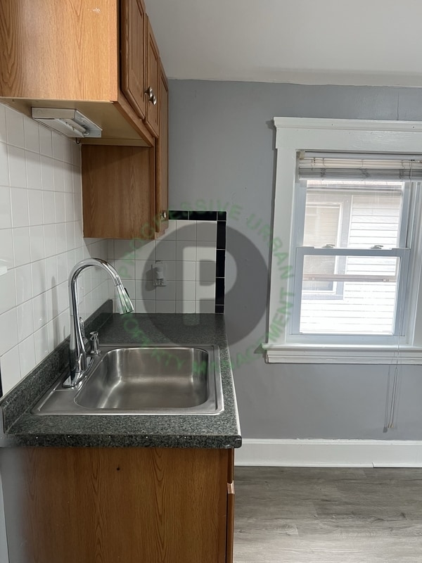 Building Photo - 3586 W 47th St