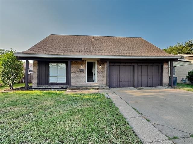 Primary Photo - 1514 Regina Ct S