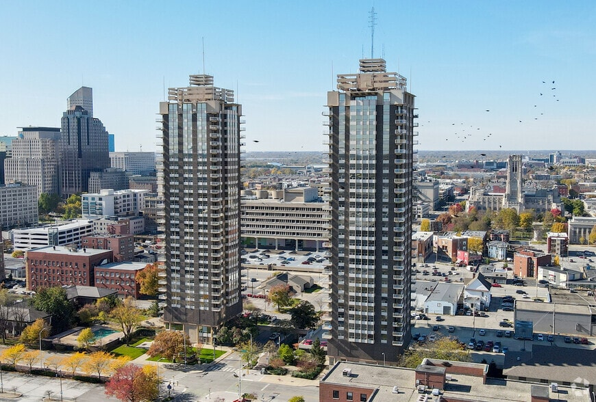 Building Photo - Riley Towers