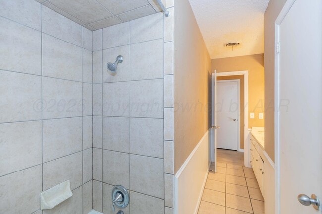 Building Photo - 5314 Briar St