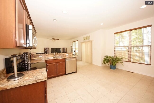 Building Photo - 2128 Turner Mountain Pl
