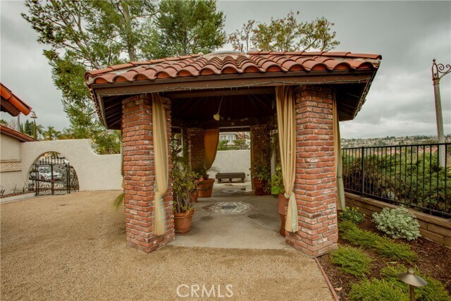 Building Photo - 26081 Via Viento