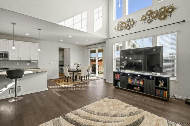 Building Photo - 14874 Chicago St