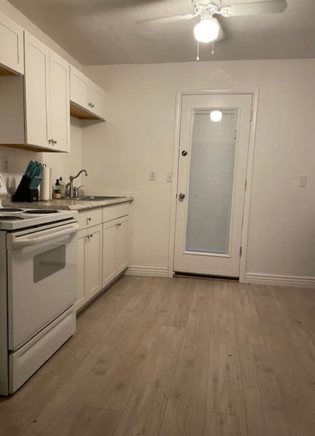 Building Photo - OPEN HOUSE WEDNESDAY AUGUST 6TH FROM 2PM T...