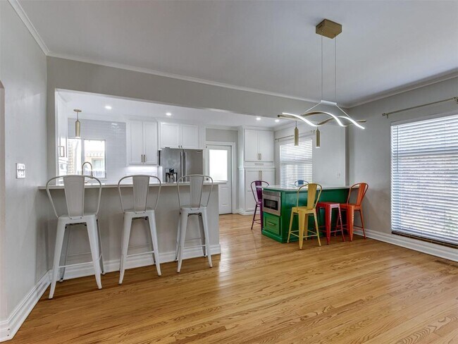 Building Photo - 2933 Cummings Dr