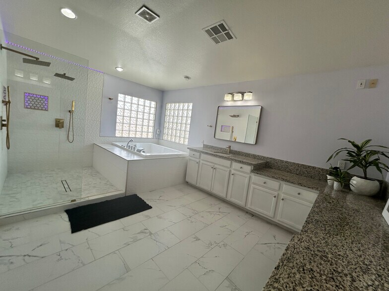 Building Photo - 2998 Clarity Ct