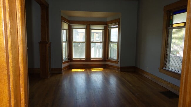 Building Photo - 620 Medary Ave