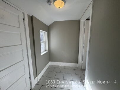 Building Photo - 1083 Chatsworth St N