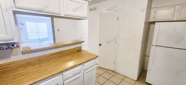 Building Photo - 9479 Olde Towne Row