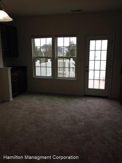 Building Photo - 3 br, 3.5 bath House - 433 Scarecrow Court