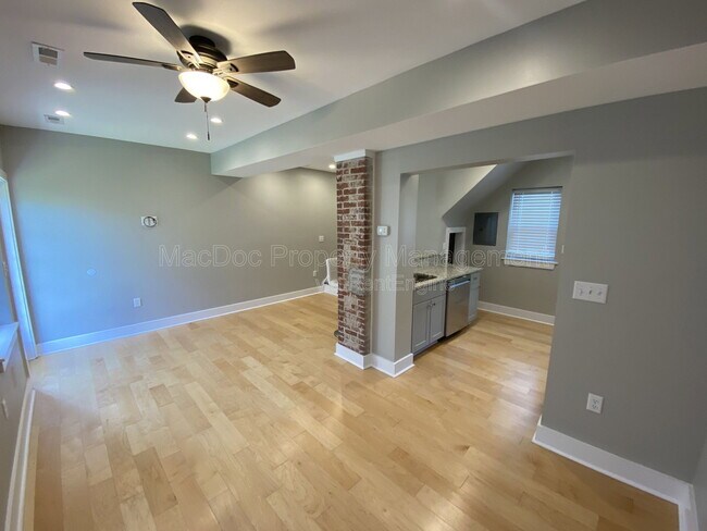 Building Photo - 1115 Winchester St