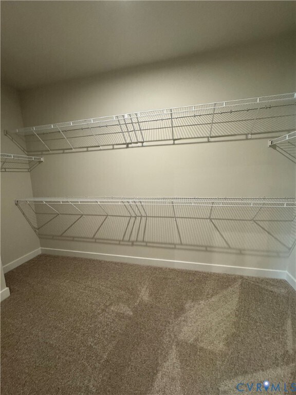 Building Photo - 8001 Lake Laurel Ln