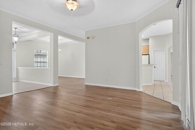 Building Photo - 2407 Southern Links Dr