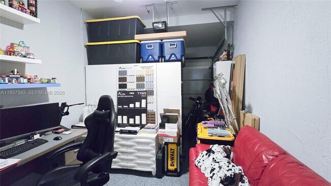 Building Photo - 5109 SW 141st Ave