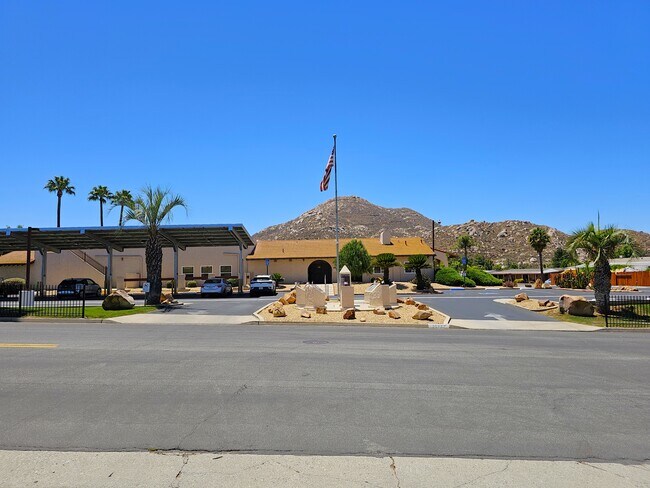 Building Photo - 30660 Palmetto Palm Ave