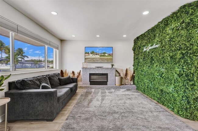 Building Photo - 19625 NW 6th Pl