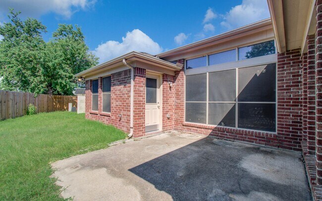 Building Photo - 24203 Emory Green St