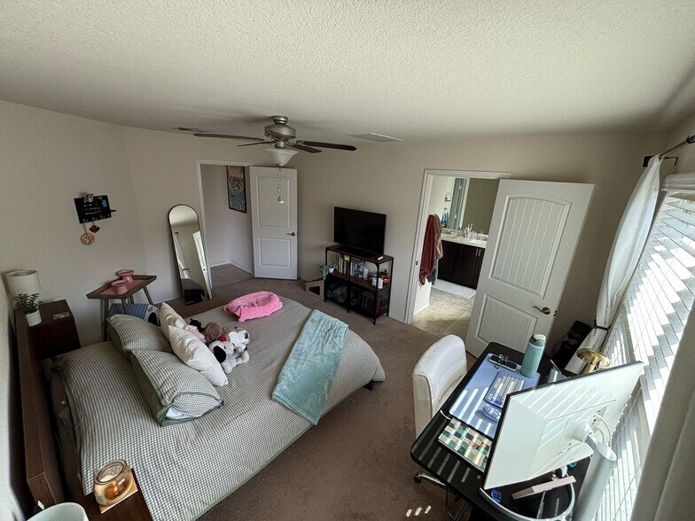 Building Photo - 3509 Black Granite Dr