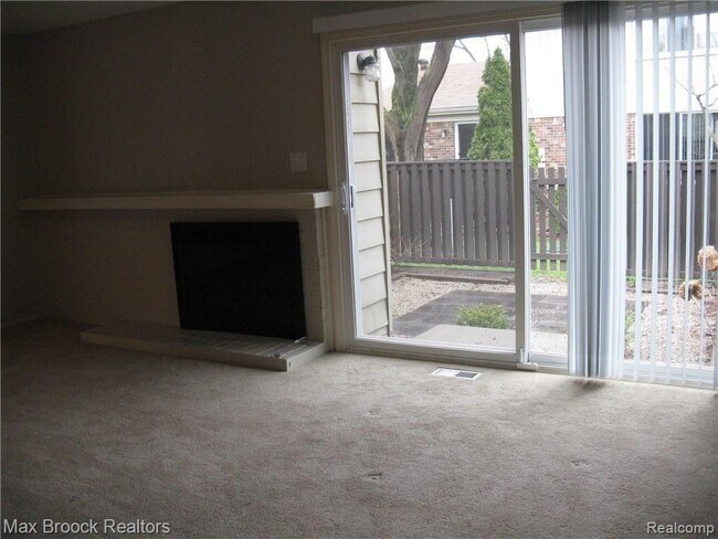 Building Photo - 1859 Wickham St