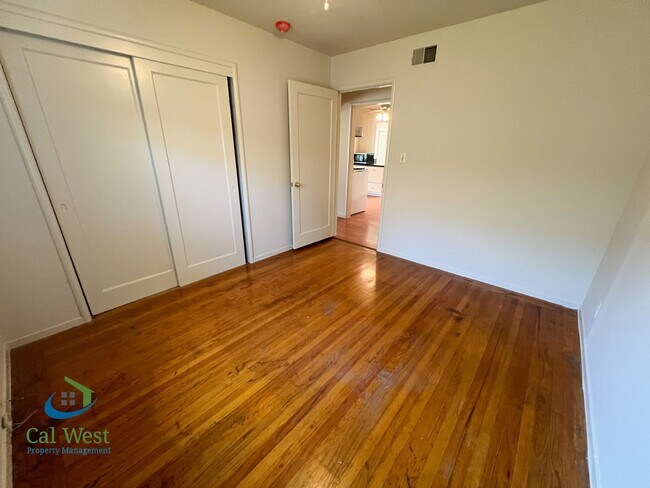 Building Photo - 467 Novato Ave