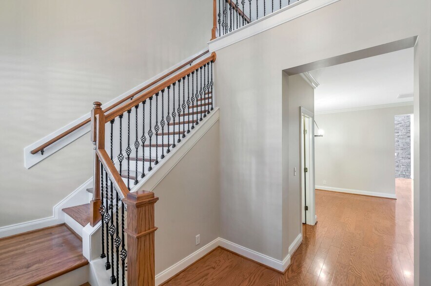 Building Photo - 132 Pennystone Cir