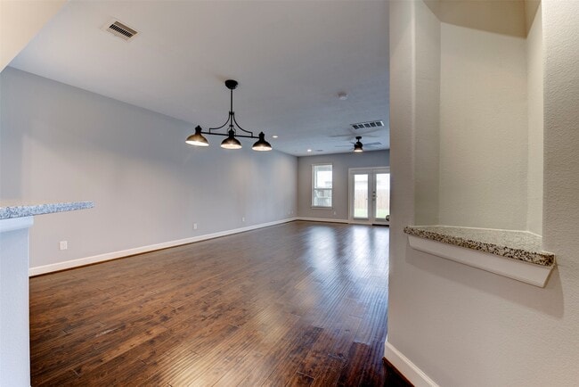 Building Photo - 1811 Wichita St