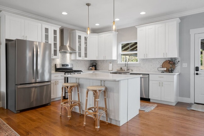 Building Photo - 213 Winchester St