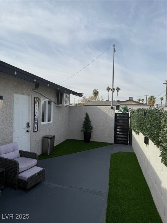 Building Photo - 5372 Princess Jean St