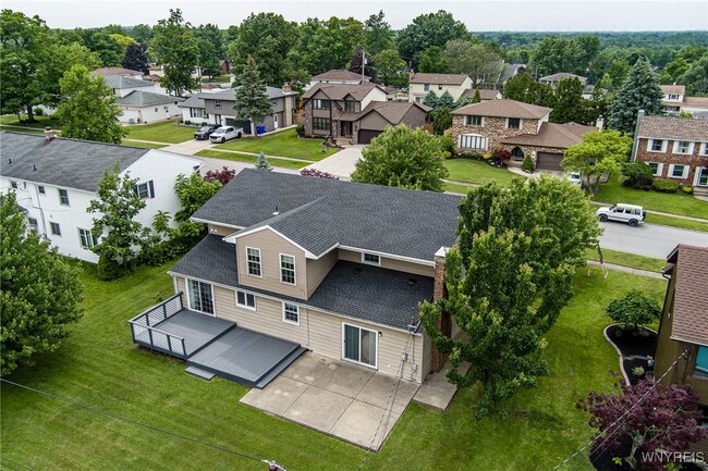 Building Photo - 79 Hemlock Dr
