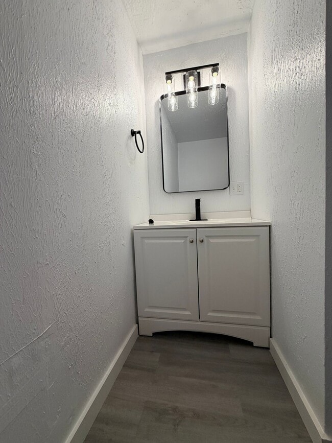 Building Photo - 2331 NW Austin Dr