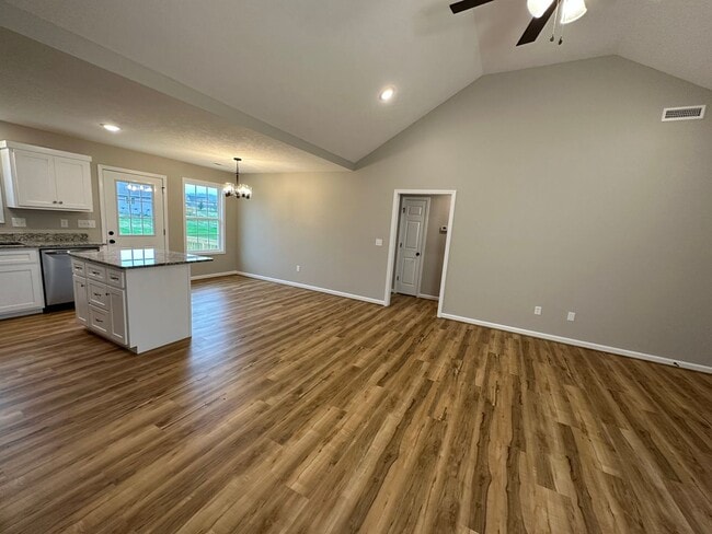 Building Photo - 177 Peregrine Pl